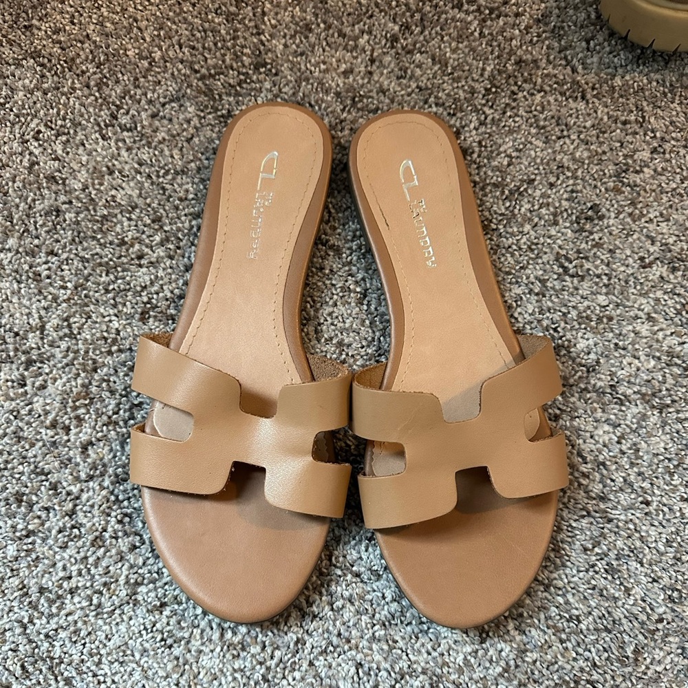 Sandals. Worn 1-2 times